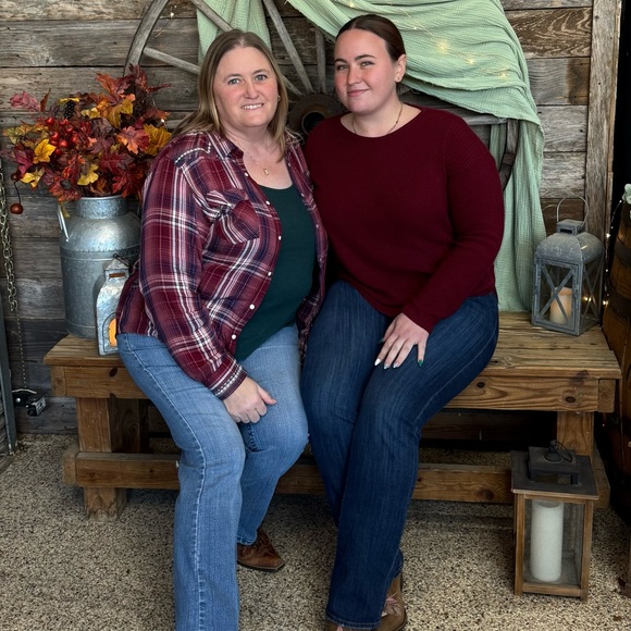 Meet your Posher, Jaydee! - Picture 1 of 5